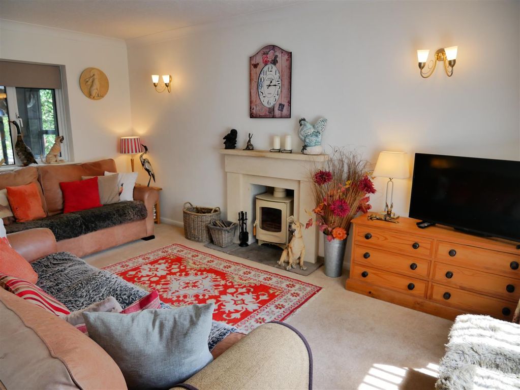 Property photo 3 of 23 P1420386.Jpg