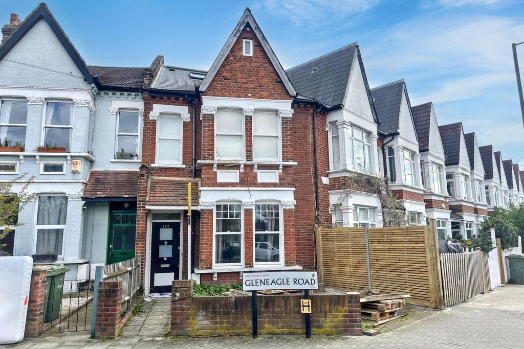 Property photo 1 of 17 169 Gleneagle Road, Streatham, London, Sw16 6Az