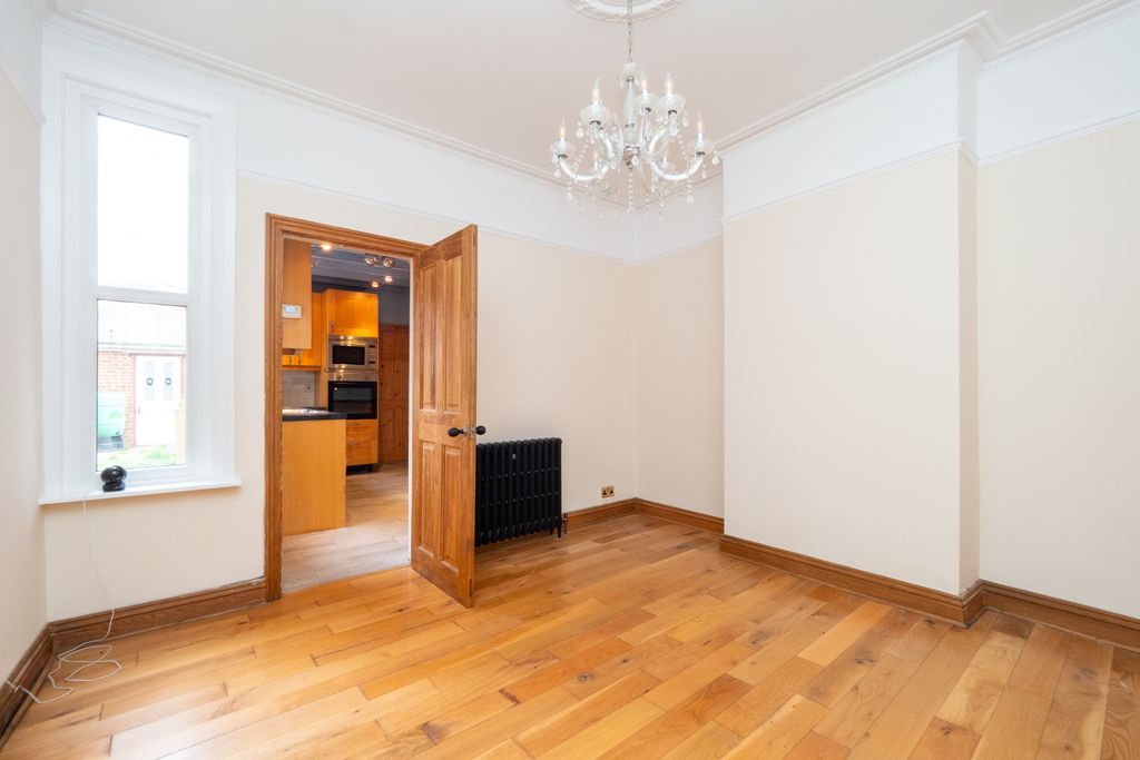Property photo 3 of 12 Picture No. 03