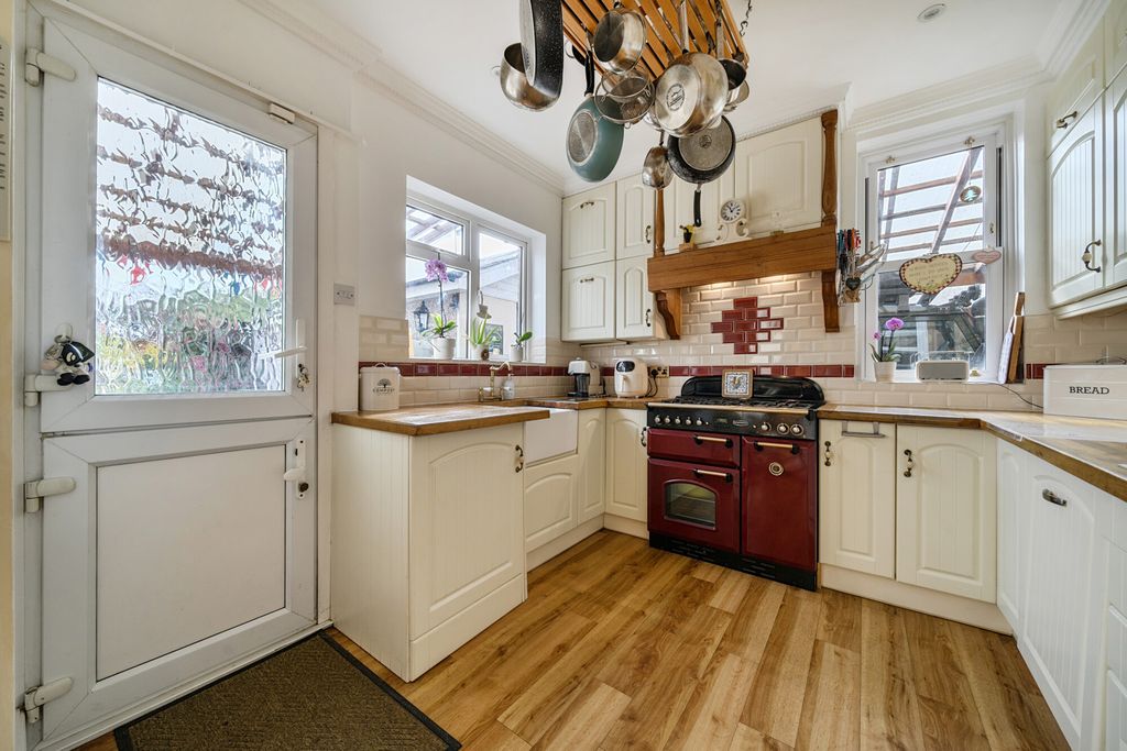Property photo 3 of 45 Kitchen