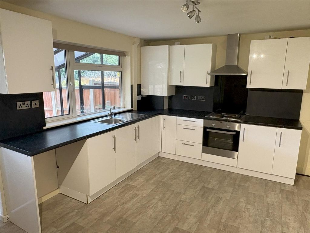 Property photo 3 of 12 Img_0523.Jpg