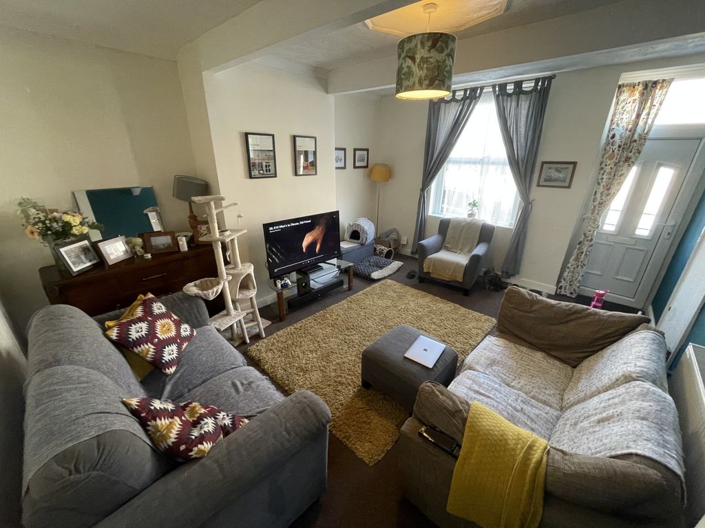 Property photo 3 of 10