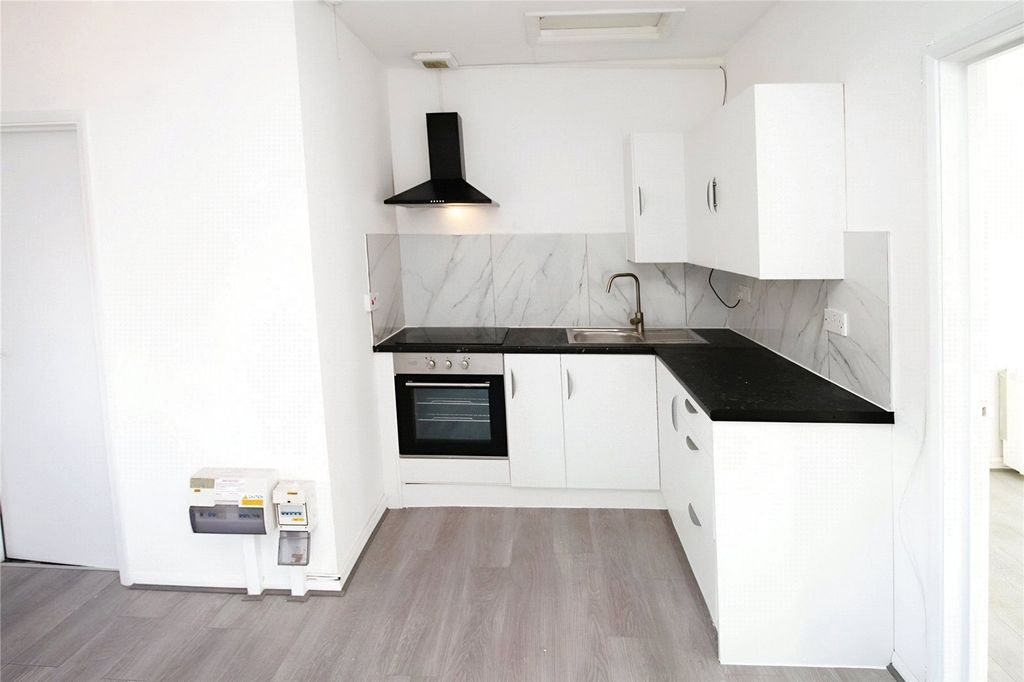 Property photo 3 of 9 Loungel/Kitchen