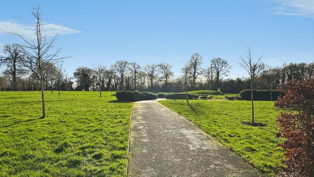 Property photo 3 of 21 7Fa99Eee-Img_0763.Jpg