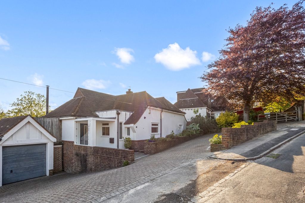 Property photo 1 of 32 4939132