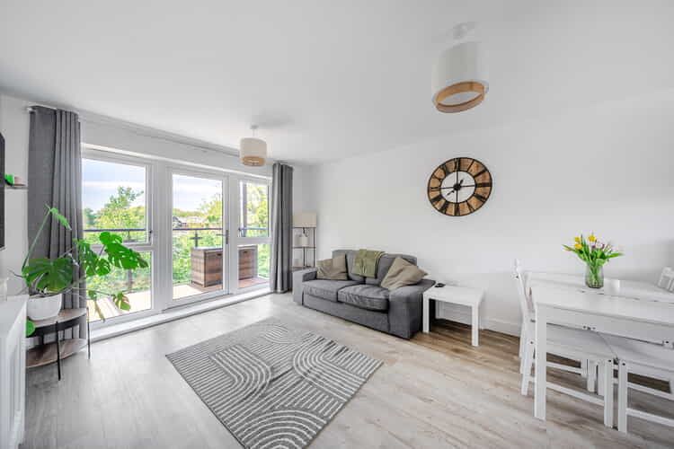 Property photo 2 of 20