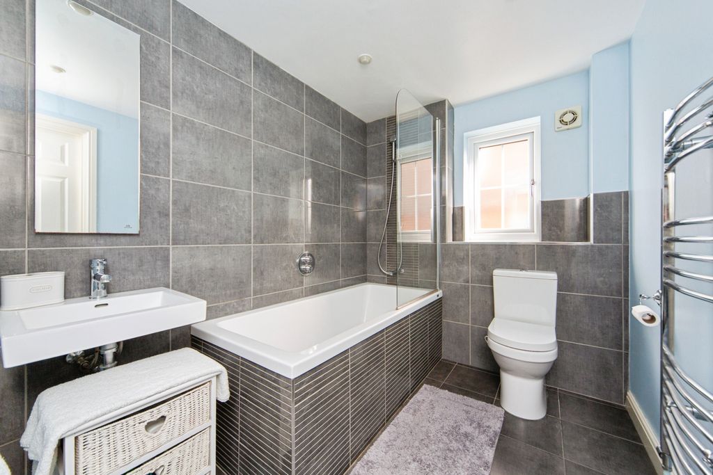 Additional image 19 of 3 bed semi-detached house for saleAusten Drive, Winwick, Warrington WA2