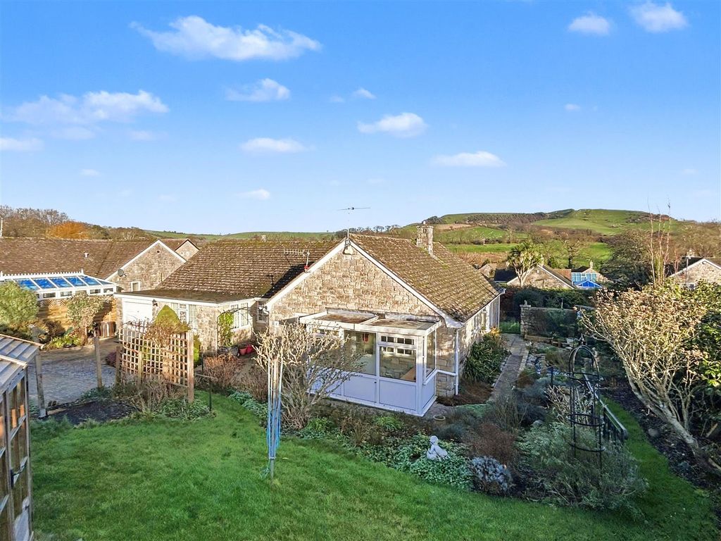 Property photo 2 of 16