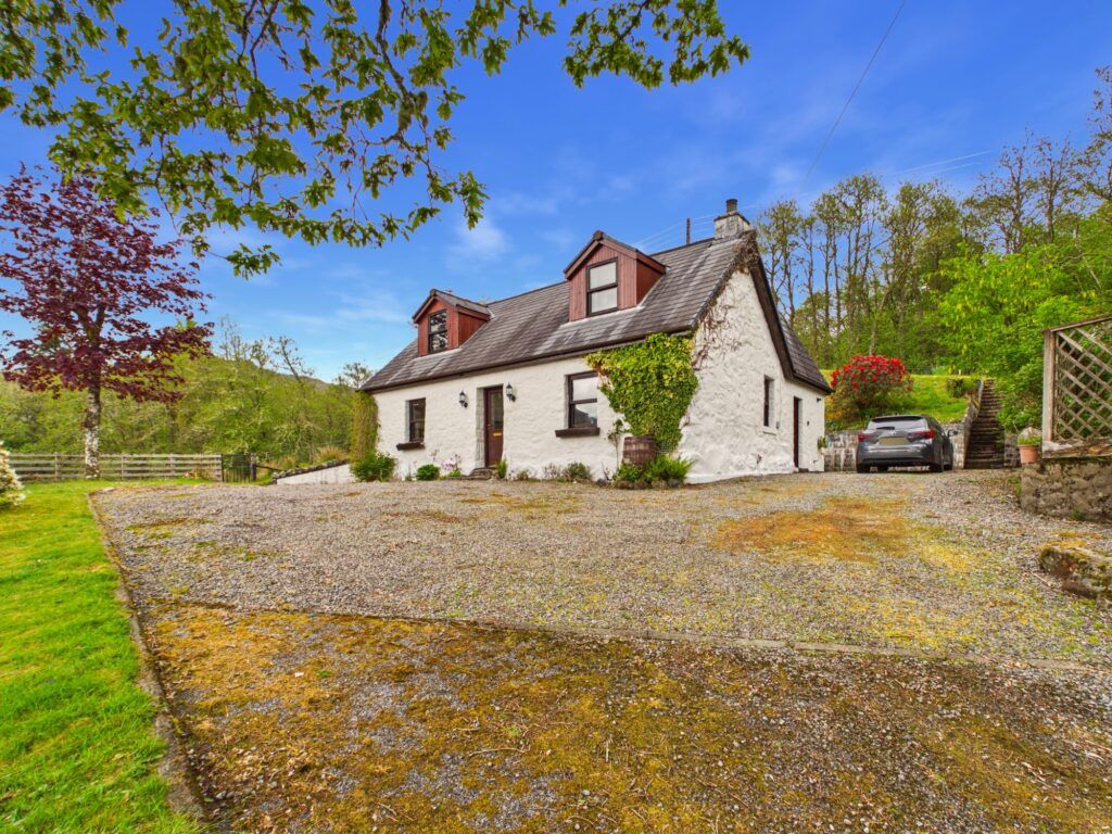 Property photo 1 of 39