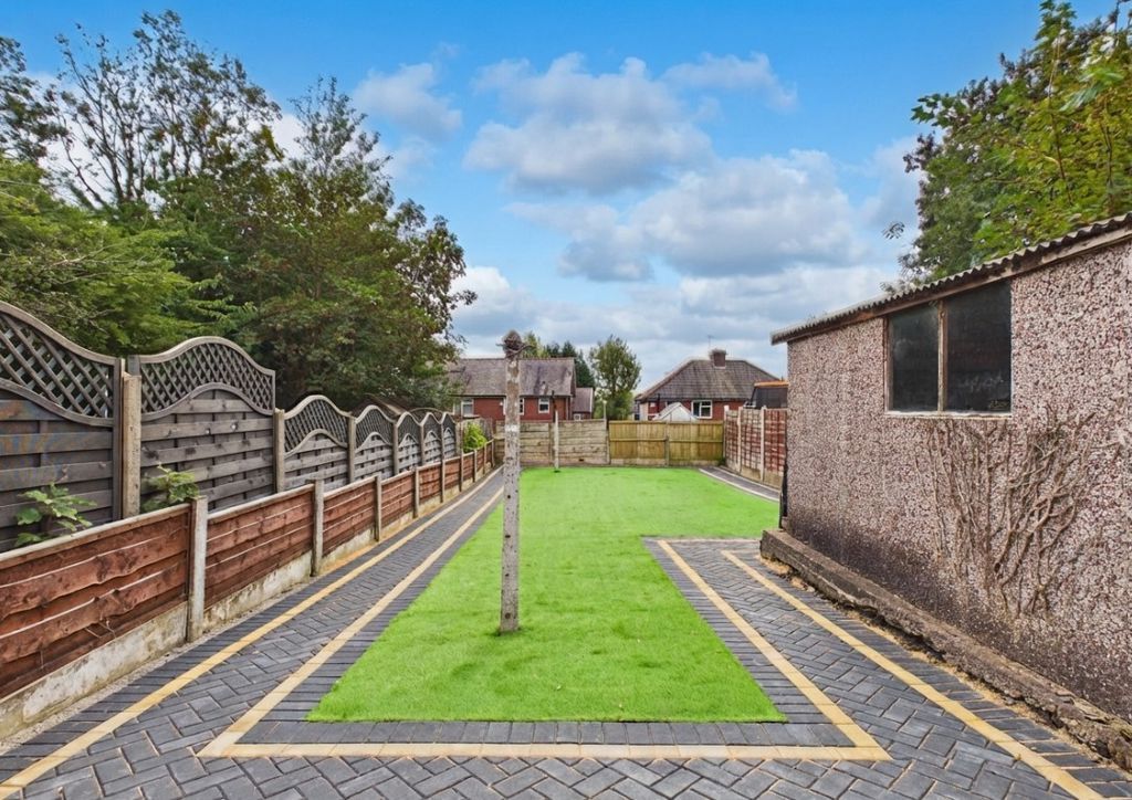 Property photo 2 of 16 Rear Garden