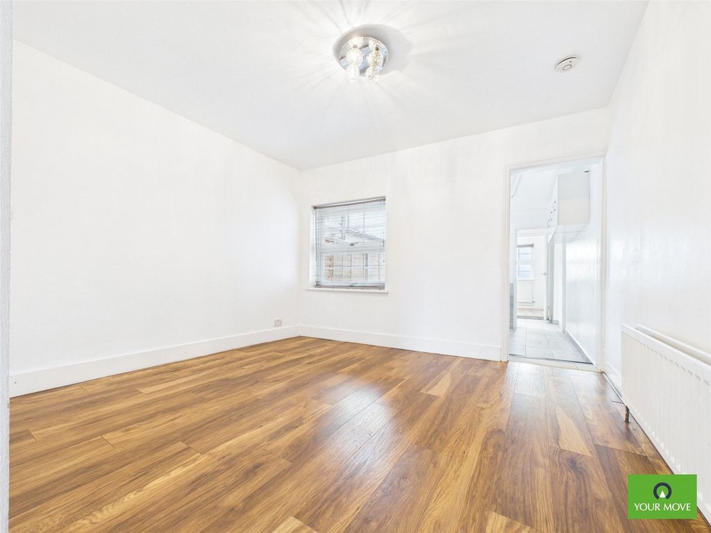 Property photo 2 of 13 Picture No. 02