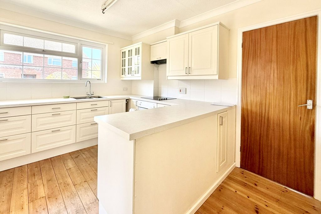 Property photo 3 of 17 Picture No. 29