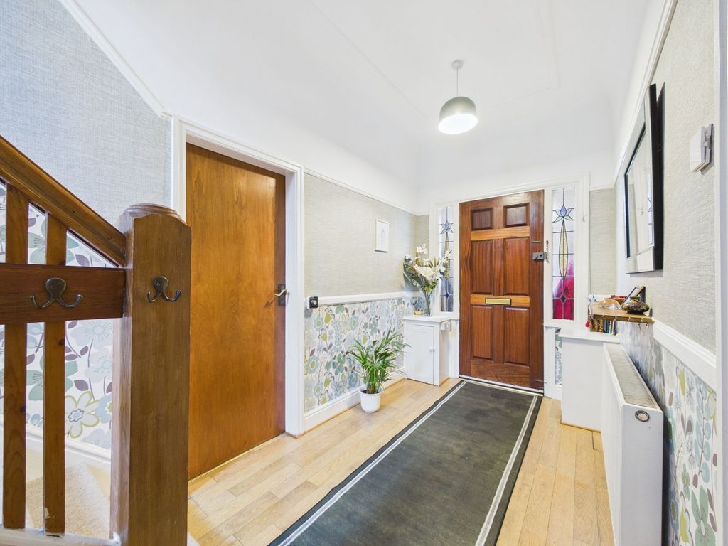 Property photo 2 of 24