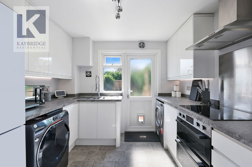 Property photo 3 of 11 Relko Court, Epsom - Kt19 9Dj
