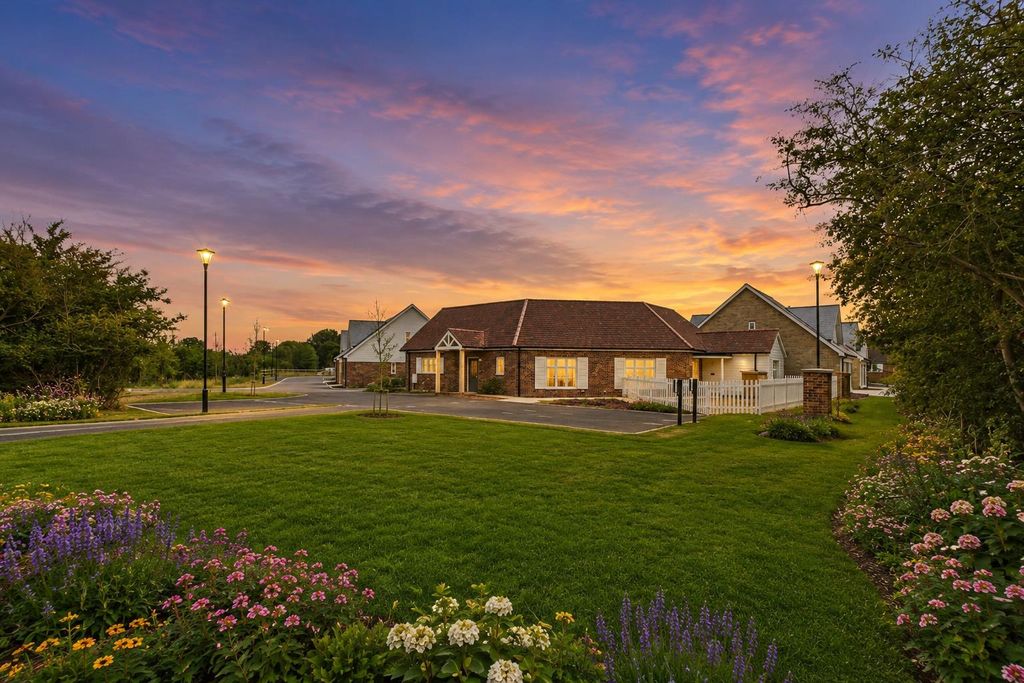 Property photo 2 of 11 Dusk Exterior Plot 22,21  (1).Png