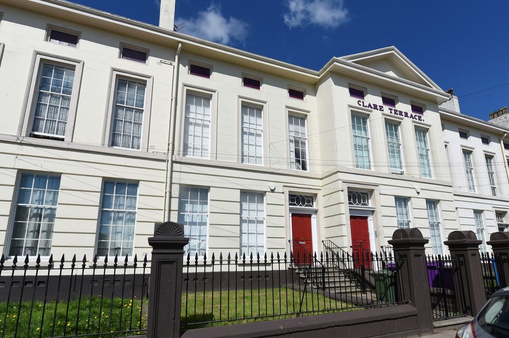 Property photo 2 of 8