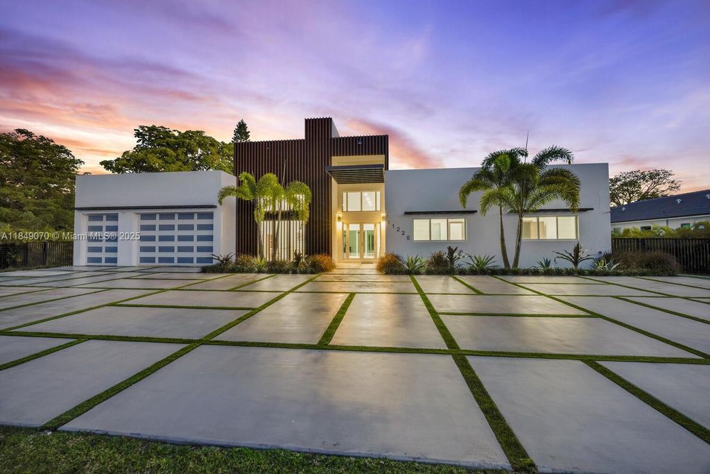 Property photo 2 of 50 <Alttext/>