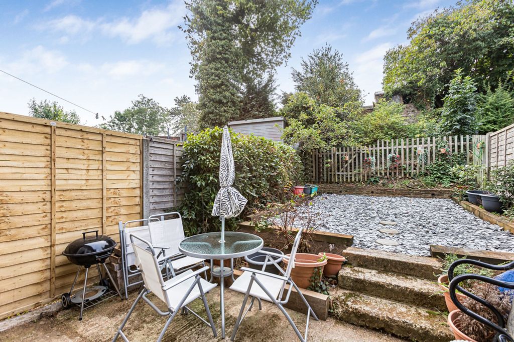 Property photo 3 of 24