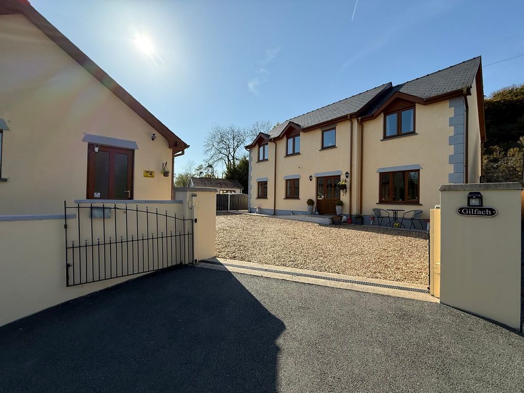 Property photo 1 of 41