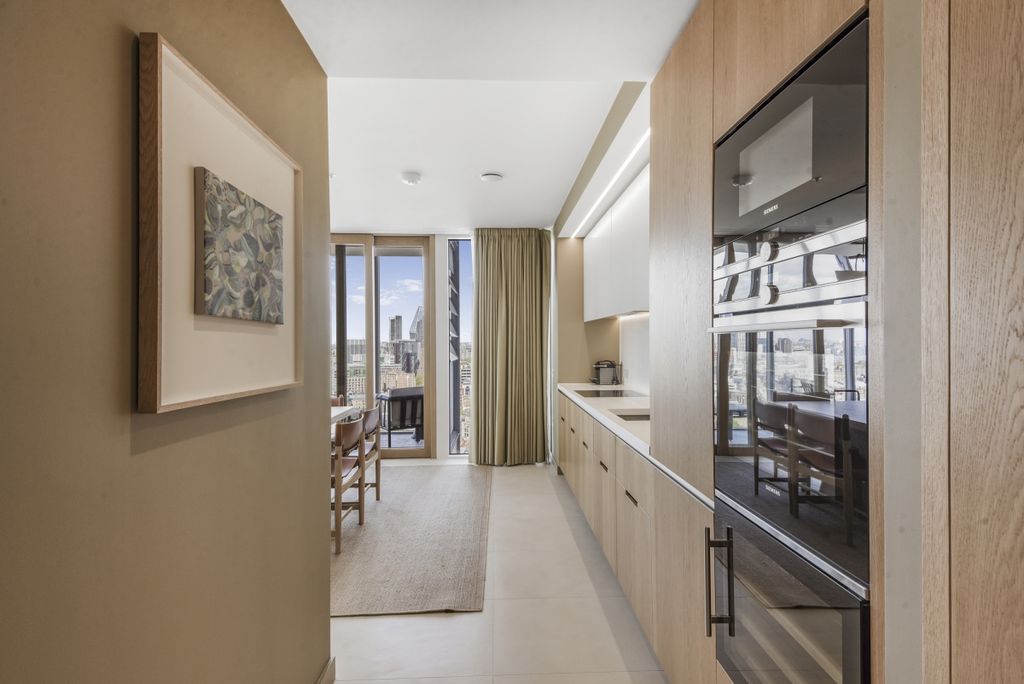 Property photo 2 of 26 Dsc_0129_High