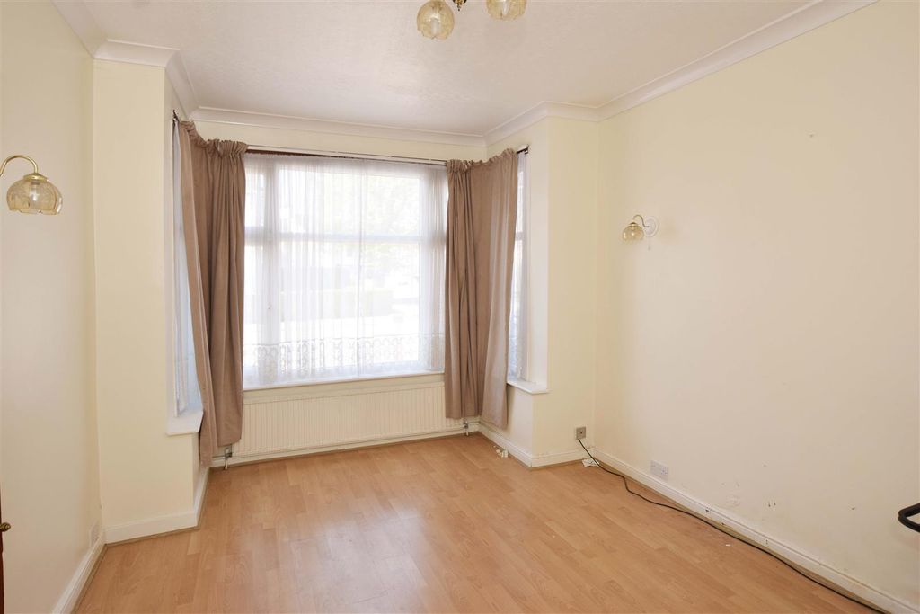 Property photo 3 of 15 Recep 1.Jpg