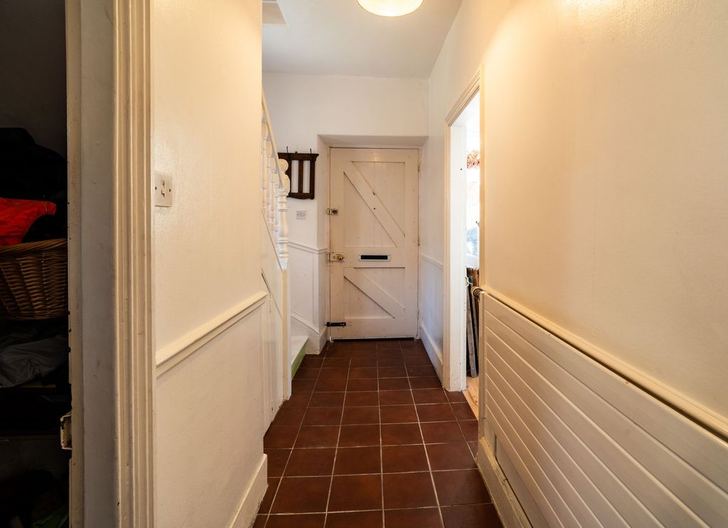 Property photo 3 of 37