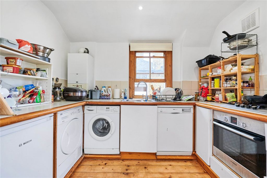 Property photo 2 of 11 Picture No. 09
