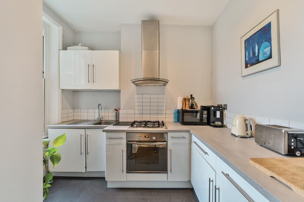 Property photo 2 of 15 Kitchen