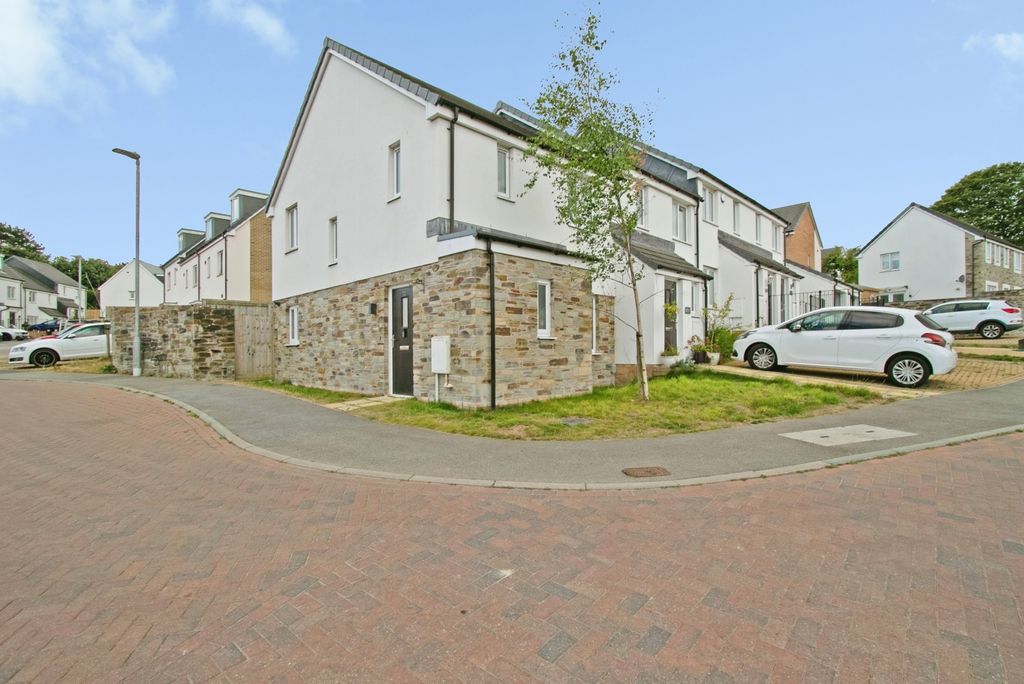Property photo 1 of 19 Pbox-Img.Jpg