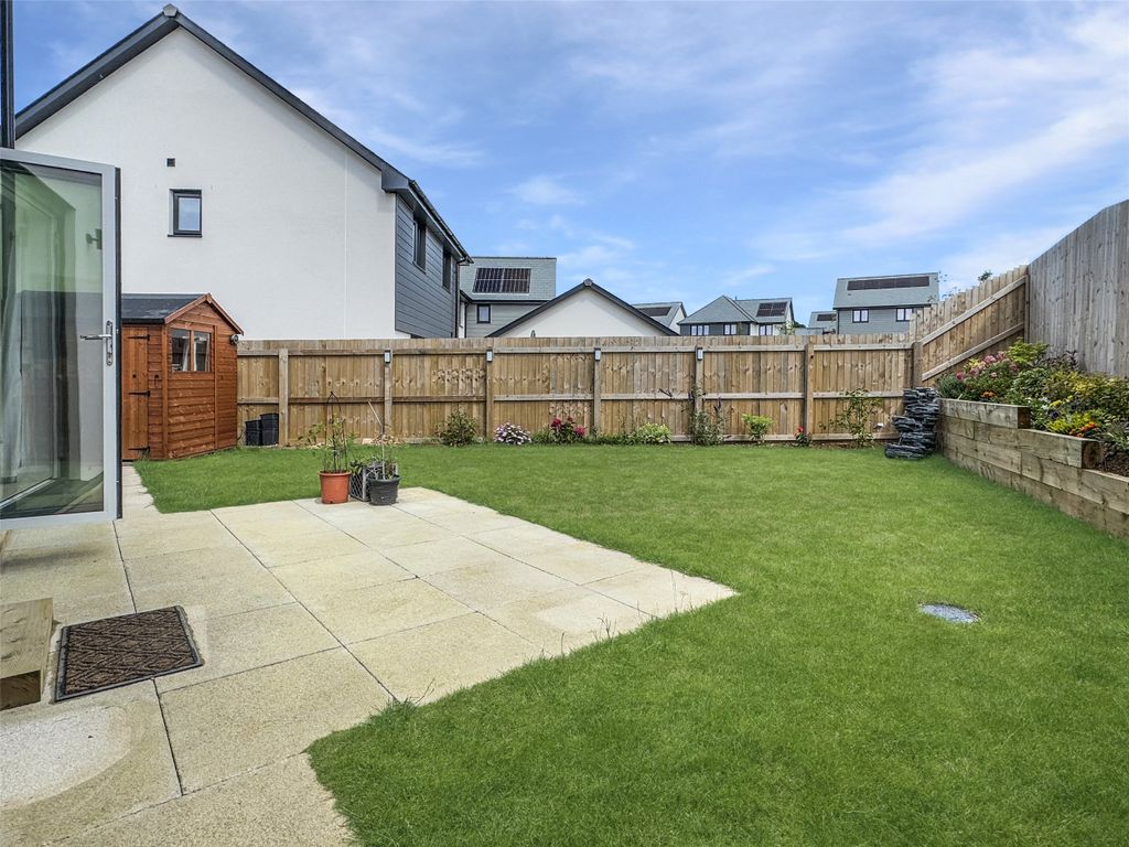 Property photo 2 of 17 Picture No. 03