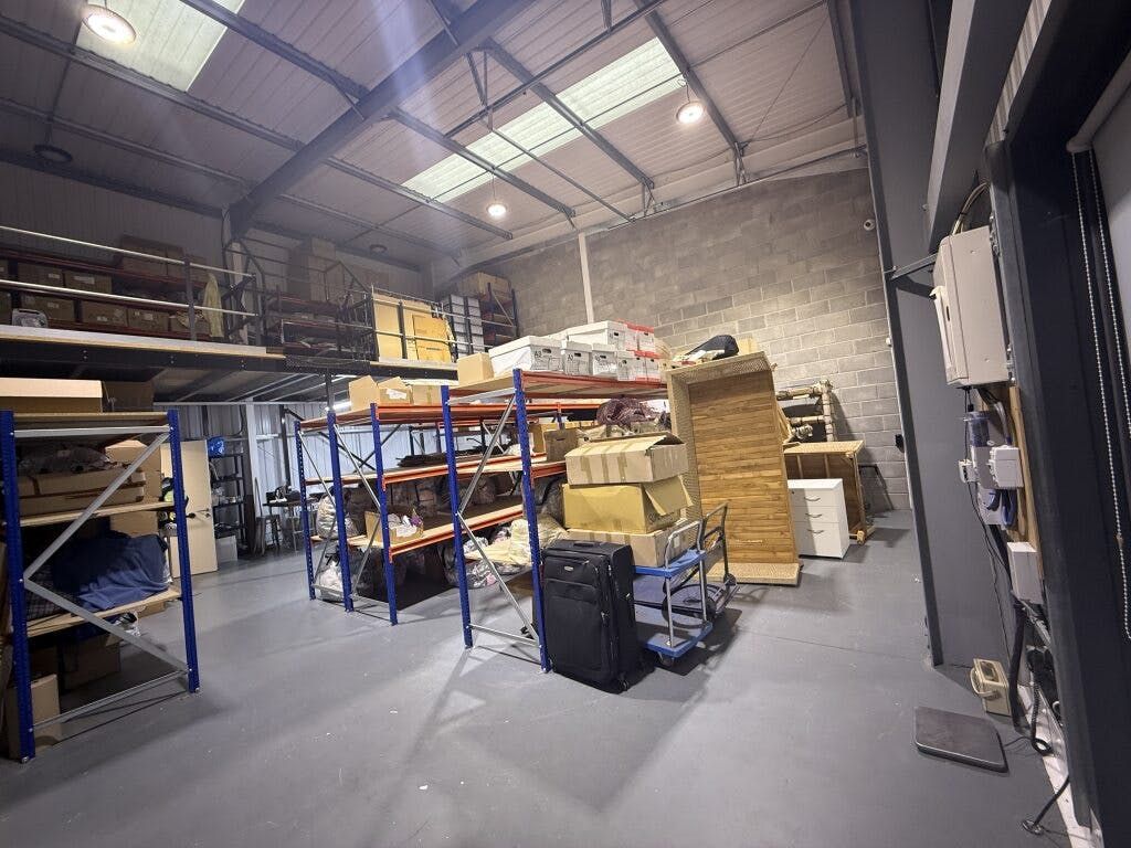 Property photo 2 of 6 818.Jpg