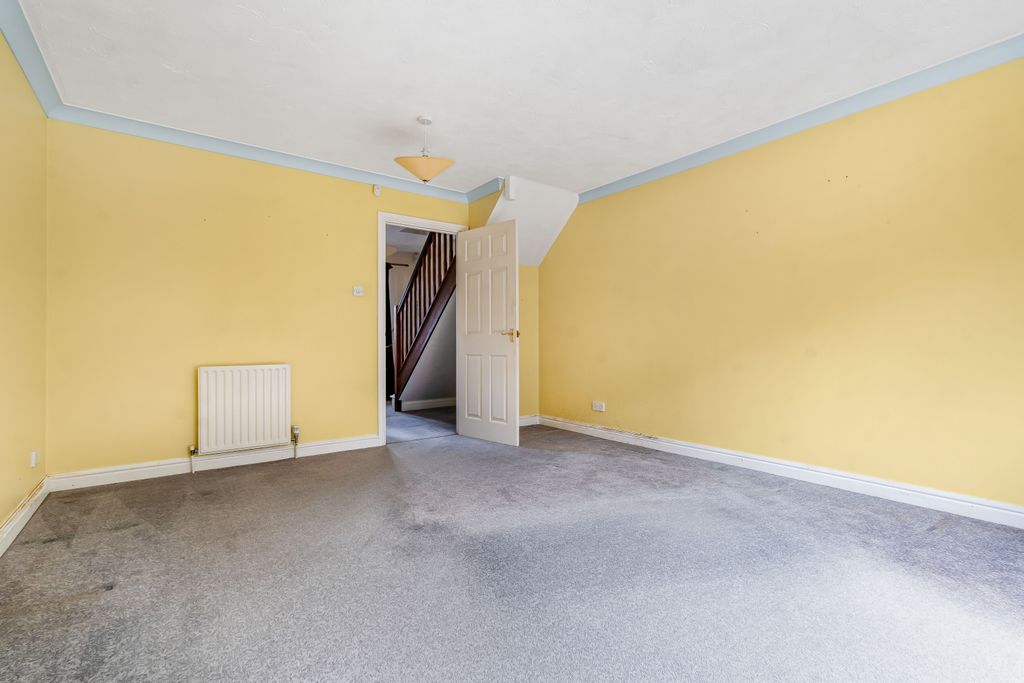 Property photo 3 of 23