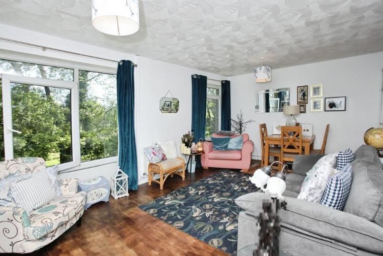 Property photo 3 of 11 Image