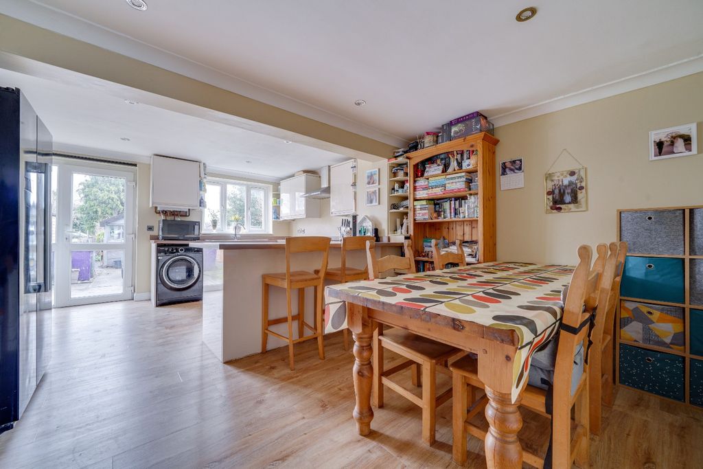 Property photo 3 of 19 4793443