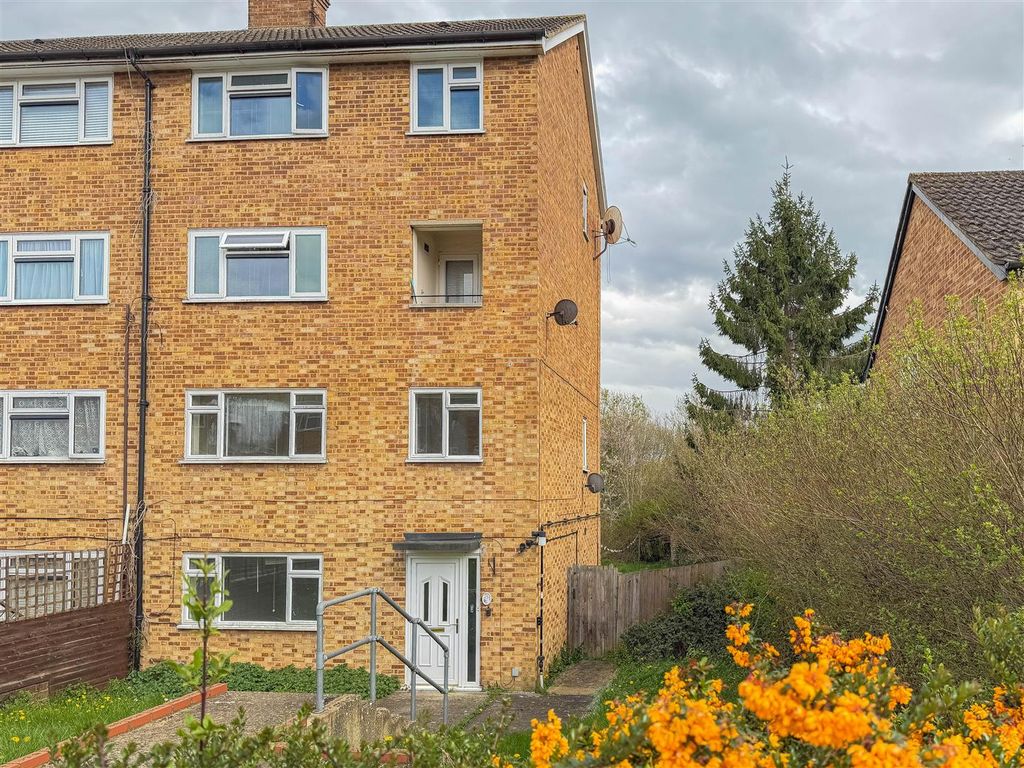 Property photo 1 of 17 Image00001.Jpg