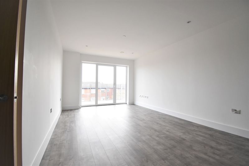 Property photo 2 of 5 Photo 5