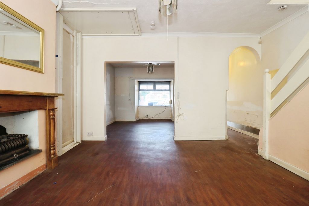 Property photo 3 of 14 Pbox-Img.Jpg