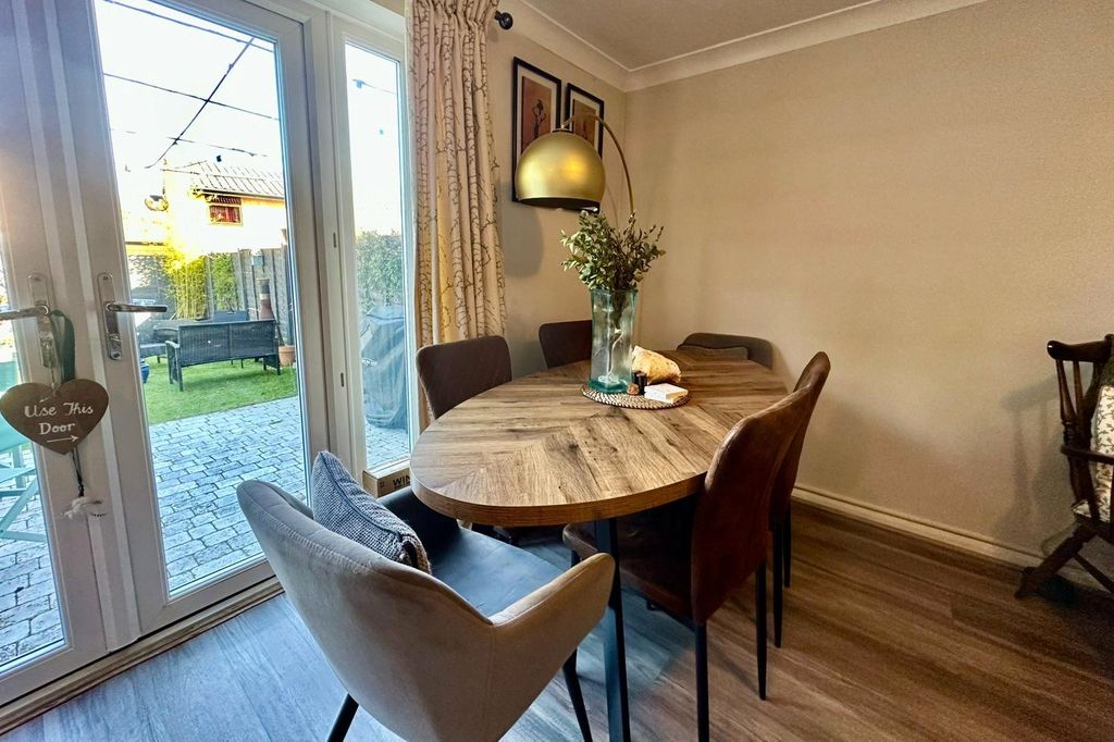 Property photo 3 of 14 Picture No. 07