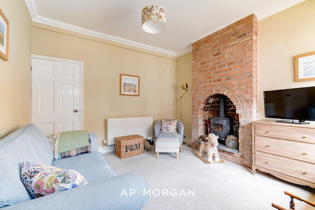 Property photo 2 of 16 Picture No. 01