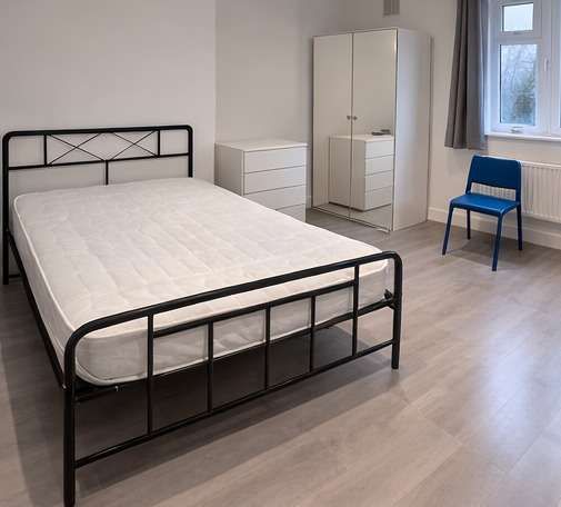 Property photo 3 of 7 Gallery