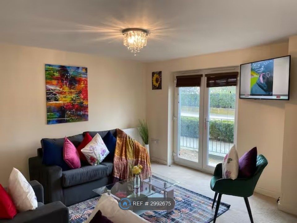 Property photo 2 of 35