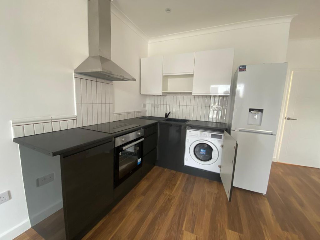 Property photo 3 of 13 Photo 10