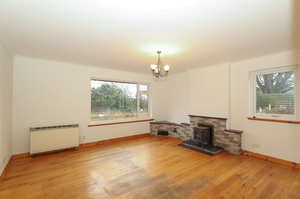 Property photo 2 of 20 Lounge