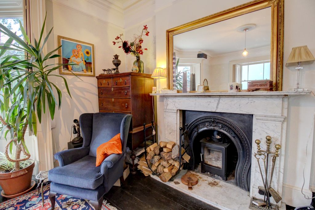 Property photo 3 of 16 Feature Fireplace