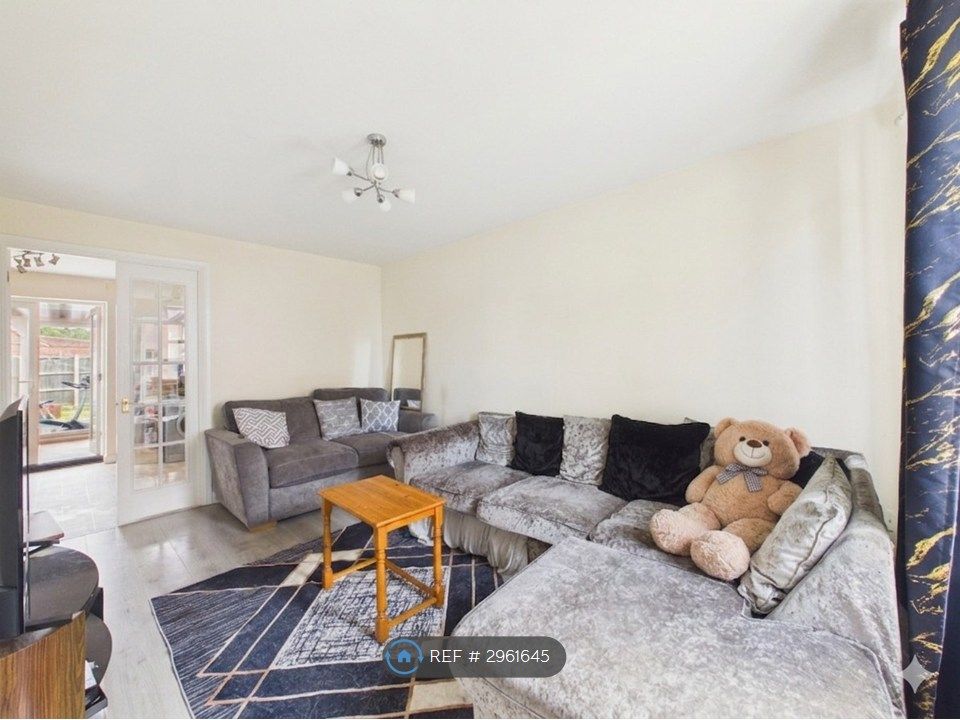 Property photo 2 of 7