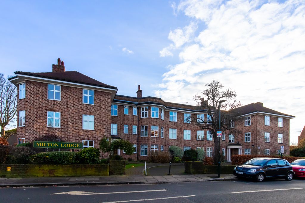 Property photo 1 of 9 5A1A6530