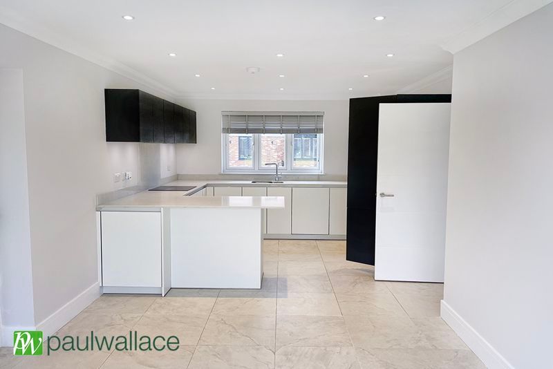 Property photo 2 of 14 Kitchen