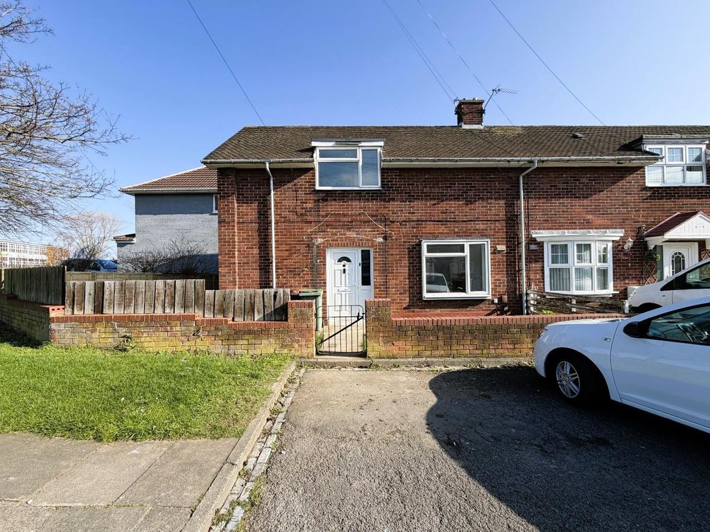 Property photo 1 of 18 Front