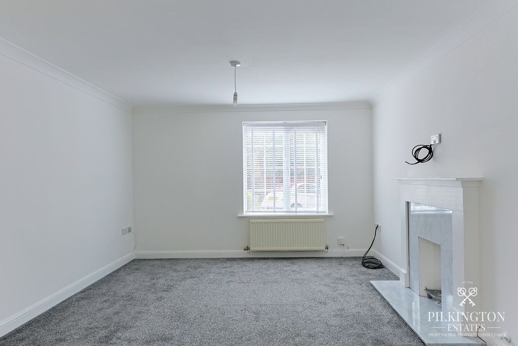 Property photo 3 of 17 5385774