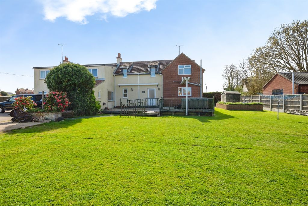 Property photo 3 of 25